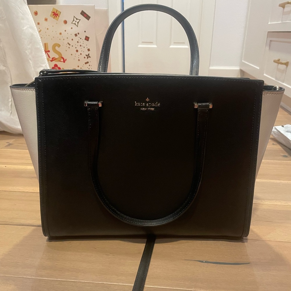Kate spade black and white purse